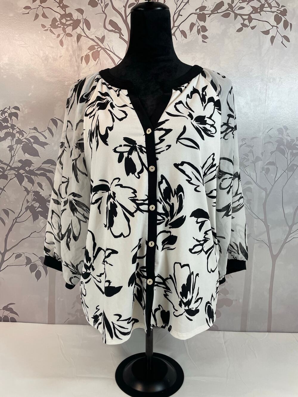 Ivy Ridge Womens XL Black White Floral Sheer Sleeve Rhinestone Button Top Blouse